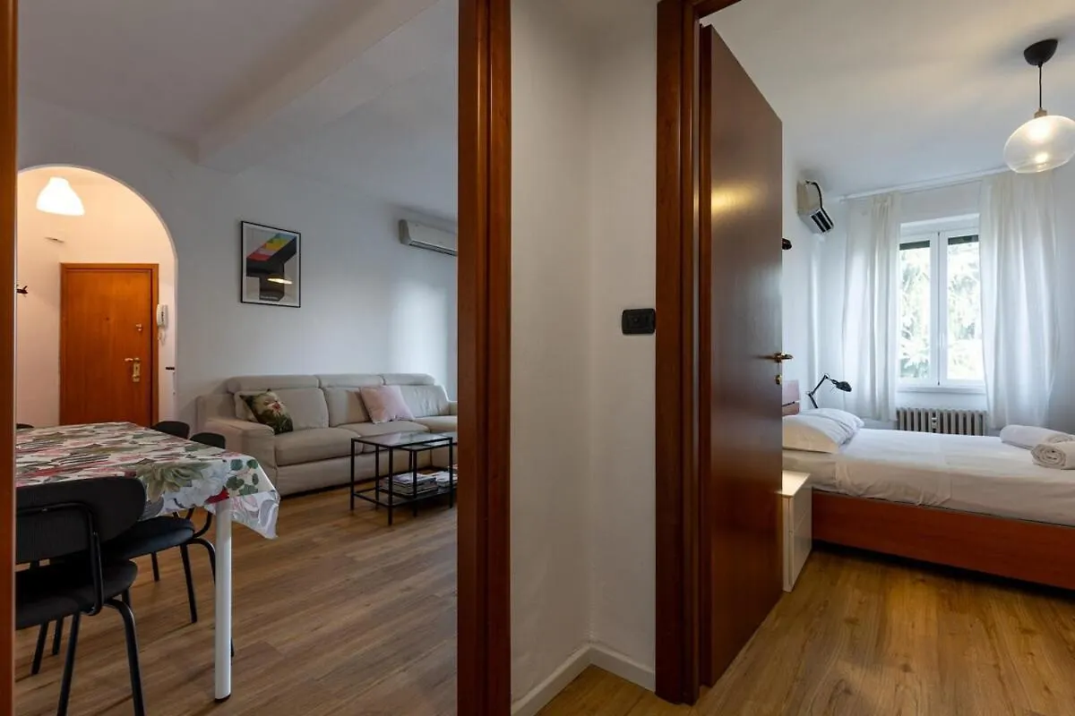 Family Friendly & Spacious W Balcony Near Metro Milaan 0*,