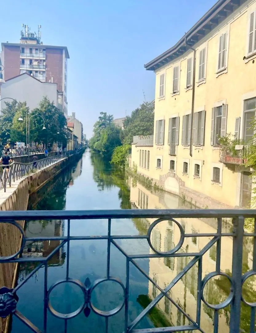 Family Friendly & Spacious W Balcony Near Metro Milaan Italië